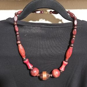 Elegant Wooden Beaded Necklace - Red and Brown